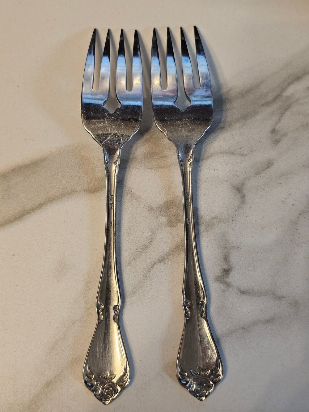 Salad Forks (2)Oneida Arbor Rose/True Rose USA Glossy Stainless Flatware 6 1/4"